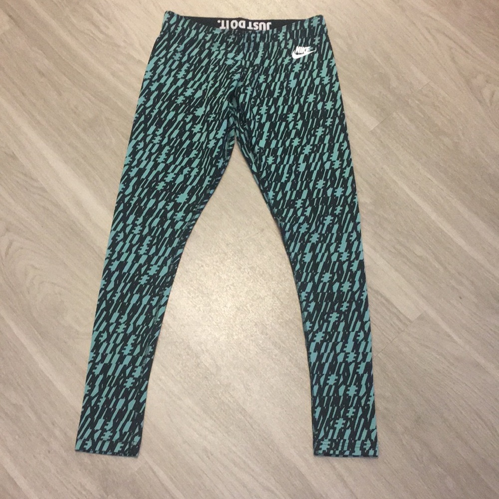 Nike Logo Leggings